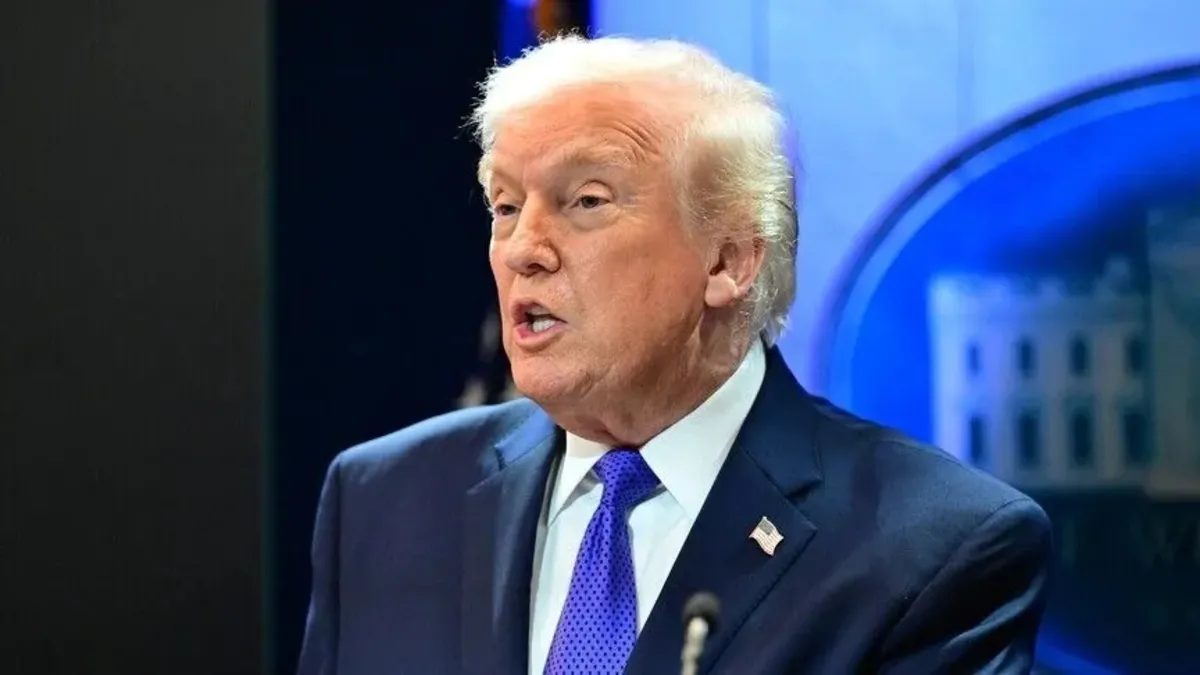 Trump'tan Hürmüz'de yeni savaş sinyali: Üçüncü uçak gemisi yola çıktı! "Onlarla barış sağlayabileceğimi düşünmüyorum"