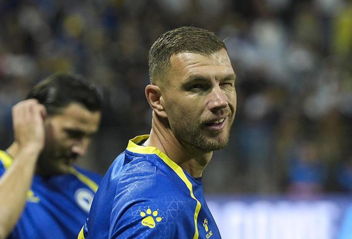 Bosna Hersek efsanesi Dzeko, milli takım formasını son kez giydi