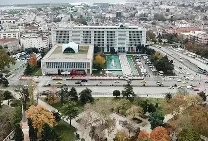İBB'ye yönelik 'Yolsuzluk' davasında duruşma yarına ertelendi