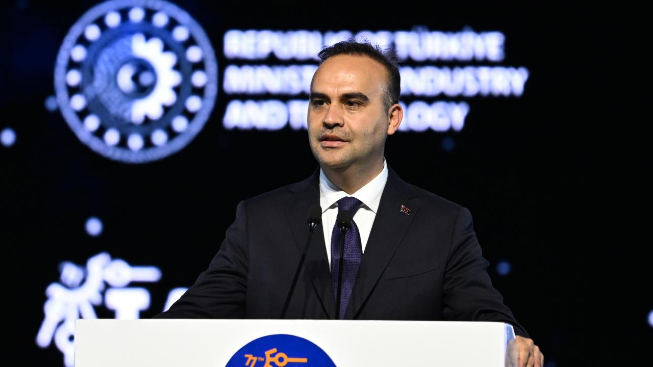 Bakan Kacır'dan Antalya'daki Uzay Kongresi'ne davet: Uzaya ilgi duyanları bekleriz