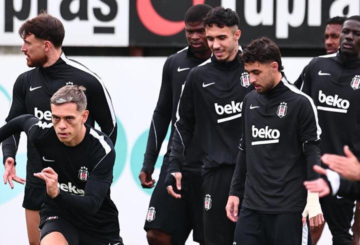 Beşiktaş’ın Hoffenheim maçı kadrosu açıklandı! Yıldız futbolcu yok
