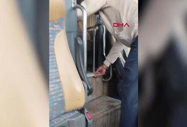 Polisleri şaşkına döndü! Yolcu otobüsüne "düzensiz göçmen" düzeneği kurmuşlar