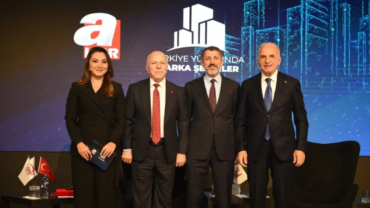 Yerel yönetimler Turkuvaz Medya'da buluştu! Türkiye Yüzyılında Marka Şehirler Zirvesi'nde geleceğin vizyonu çizildi