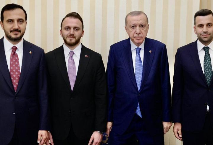 Cumhurbaşkanı Erdoğan, Üsküdar ve Ataşehir belediye başkan vekillerini kabul etti