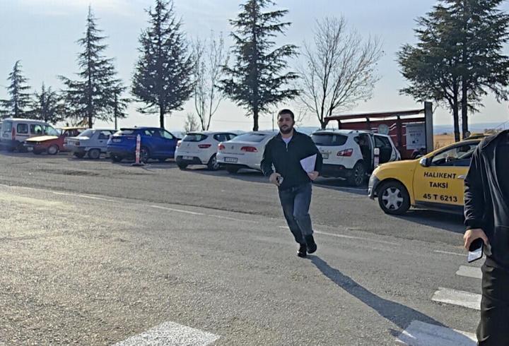 Lastiği patlayan otomobildeki 3 adayı, KPSS'ye jandarma ekipleri yetiştirdi