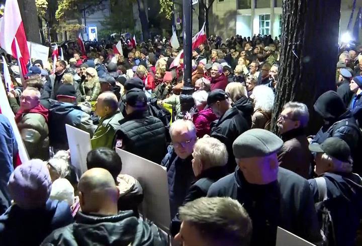 Polonya'da darbe suçlaması! Anayasa mahkemesi kimin elinde?